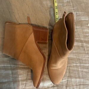 Nisolo Camel Ankle Booties
